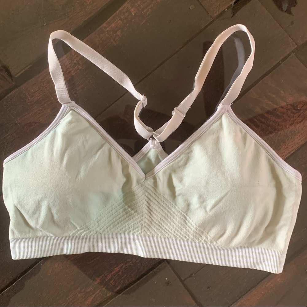 FABLETICS Sports Bra - Very Lt Green/White